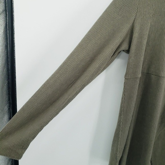 Dg2 Diane Gilman Green Split Front Sweater Womens Medium Turtleneck Rayon Blend - Picture 10 of 12